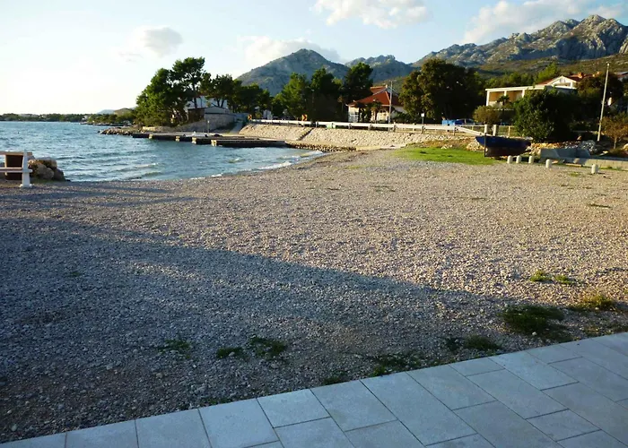 In Starigrad-paklenica 34902