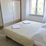 Appartement In Starigrad-paklenica 34902