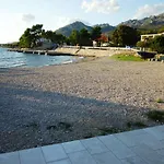 In Starigrad-paklenica 34902