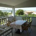 In Starigrad-paklenica 34902 Appartement Starigrad Paklenica