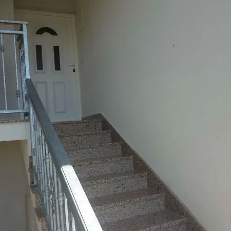 Apartment In Starigrad-paklenica 34902