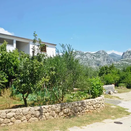 Appartement In Starigrad-paklenica 34902