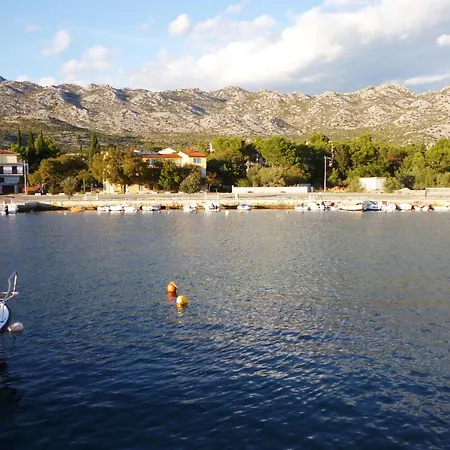 In Starigrad-paklenica 34902 Apartment *