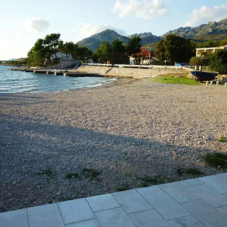 In Starigrad-paklenica 34902