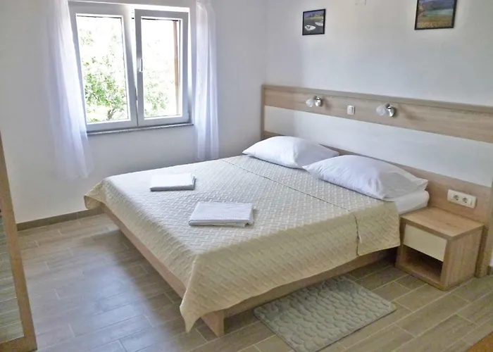 In Starigrad-paklenica 34902 Апартаменты Стариград-Пакленица